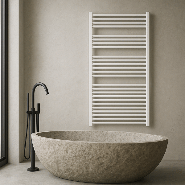 Gebogener elektrischer Handtuchtrockner – mit Schukostecker